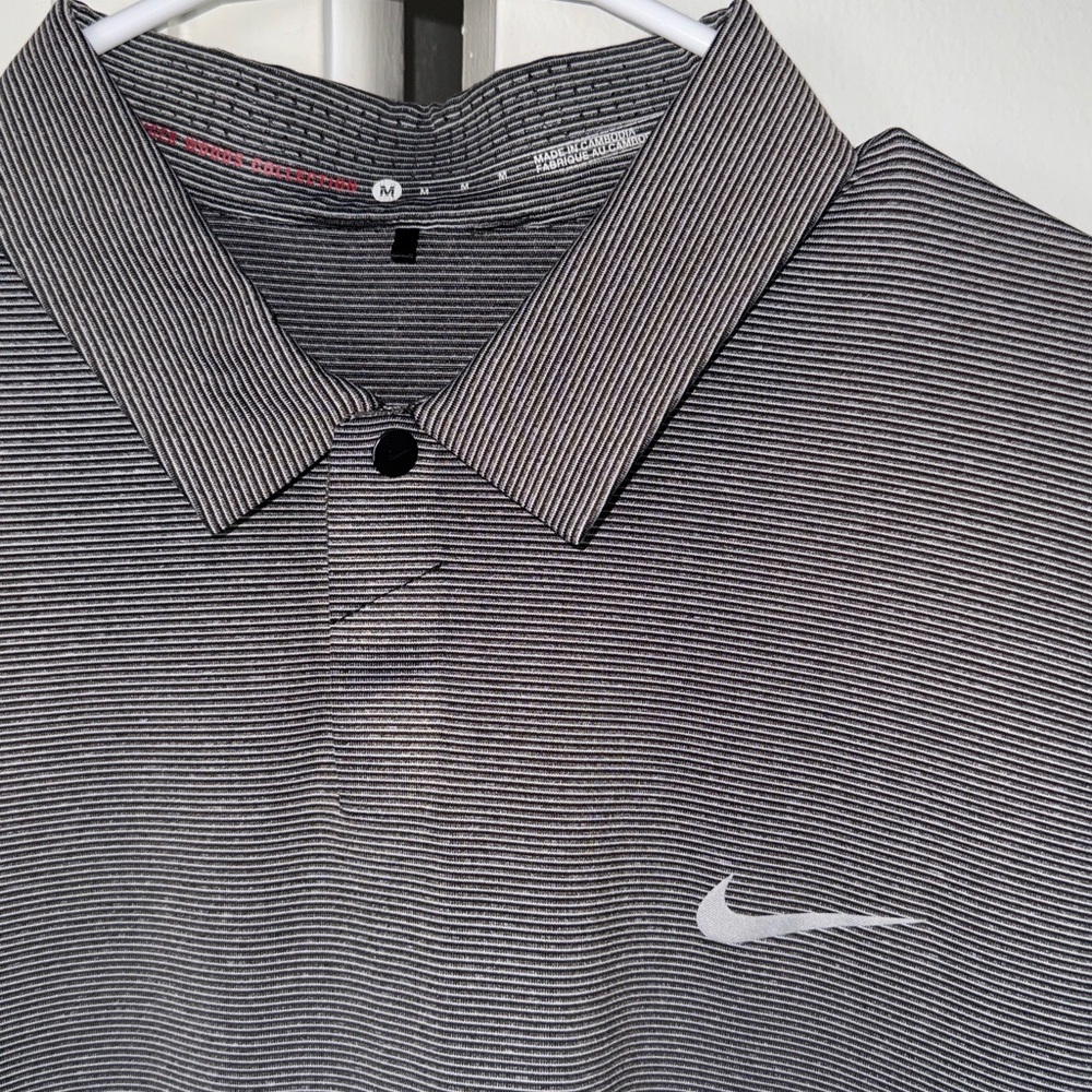 TIGER WOODS NIKE POLO - AMAZING CONDITION